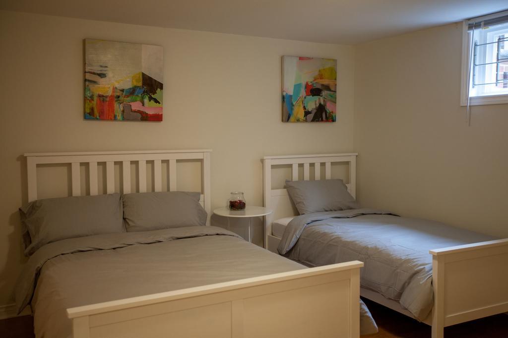 多伦多邓肯公园民宿 Toronto Duncan Park Guesthouse Ngoại thất bức ảnh