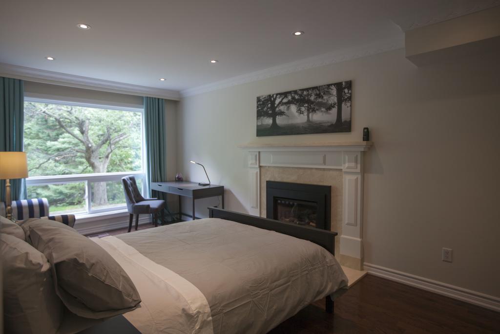 多伦多邓肯公园民宿 Toronto Duncan Park Guesthouse Ngoại thất bức ảnh