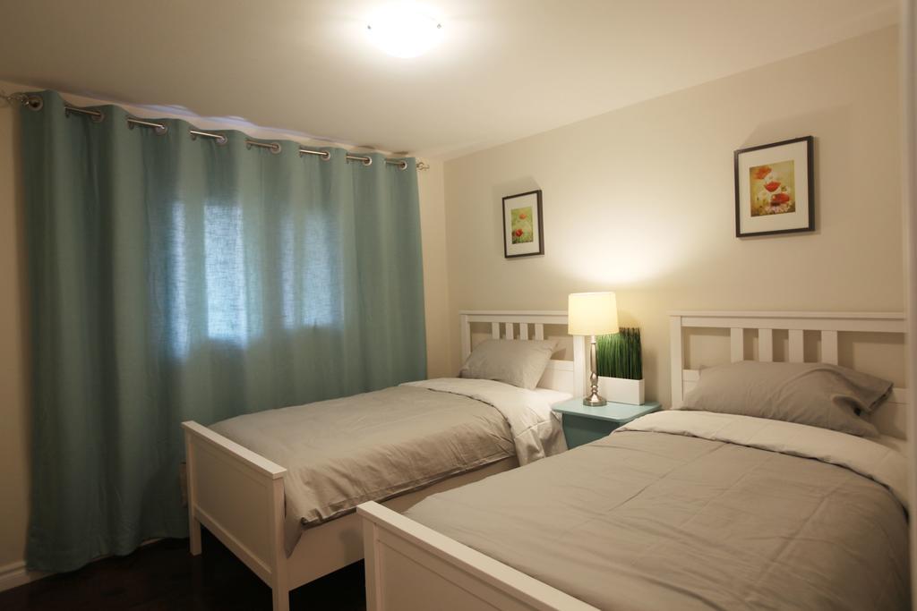 多伦多邓肯公园民宿 Toronto Duncan Park Guesthouse Ngoại thất bức ảnh